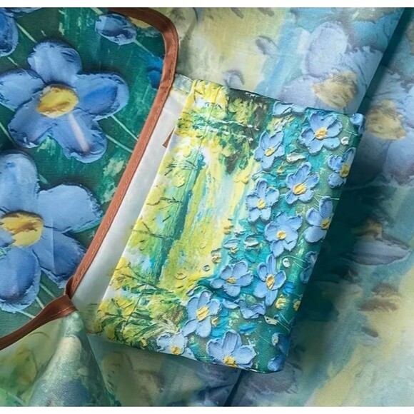 X Large 3D Looking PAINTED FLOWERS Foldable Nylon Reusable Bag 22" Blue White - Picture 3 of 8